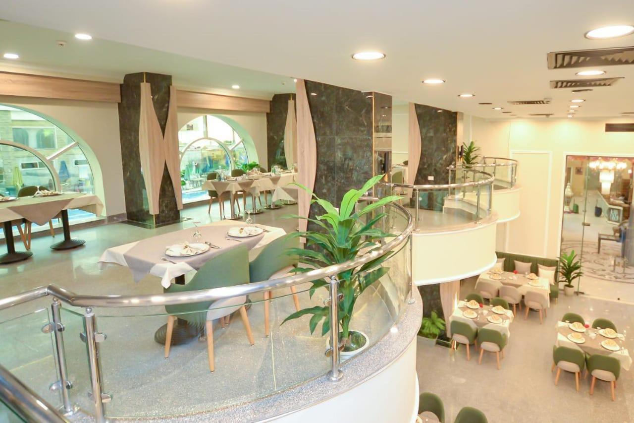 Hotel Paradise Stars