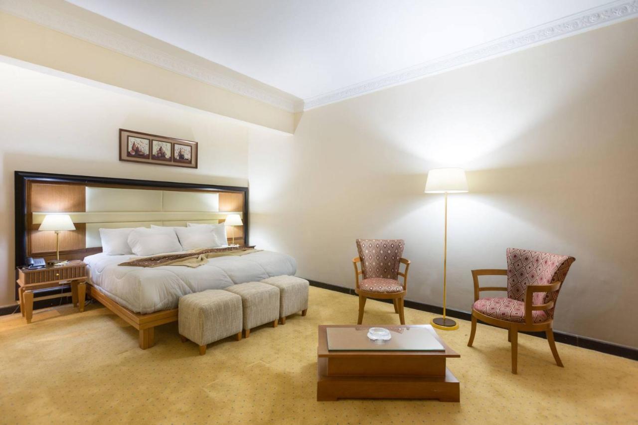Hotel Paradise Stars