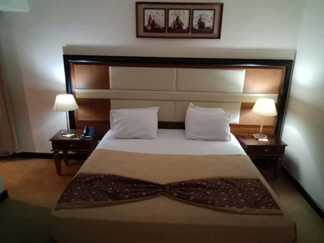 Hotel Paradise Stars